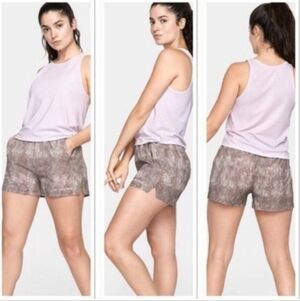 Outdoor Voices Doing Things Rec Shorts in Clay Scribble Active Run Gym Yoga M